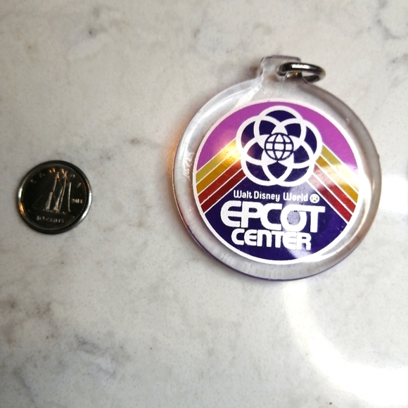 Disney Epcot Center - Walt Disney world - Keychains keychain - Picture 2 of 2